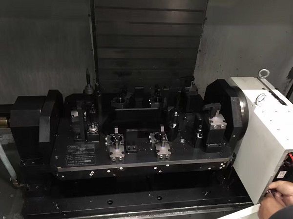ROTARY TABLE with fixture